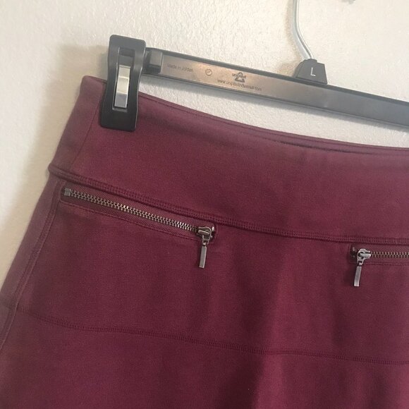 ATHLETA Burgundy Zipper Skirt Size XXS - Picture 3 of 6